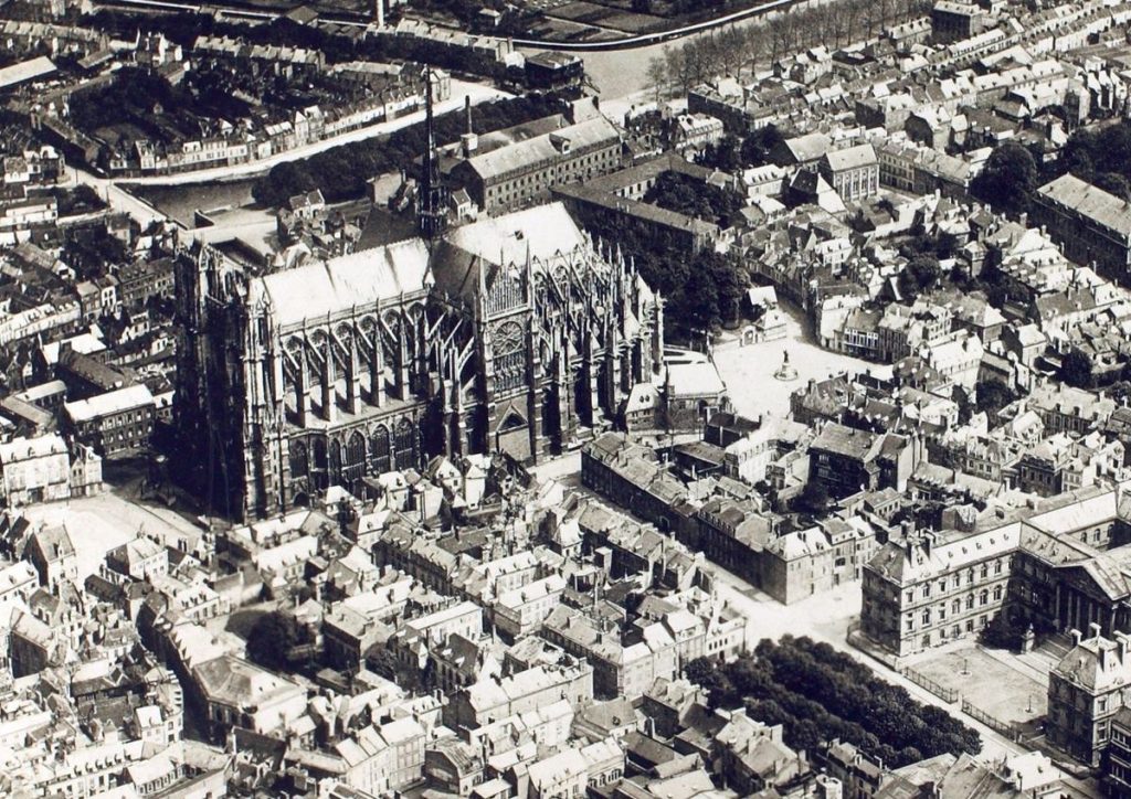 Katedra w Amiens z lotu ptaka
